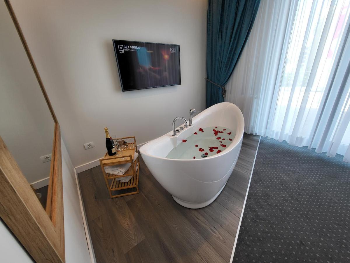 Hotel Excellence Bucarest Extérieur photo